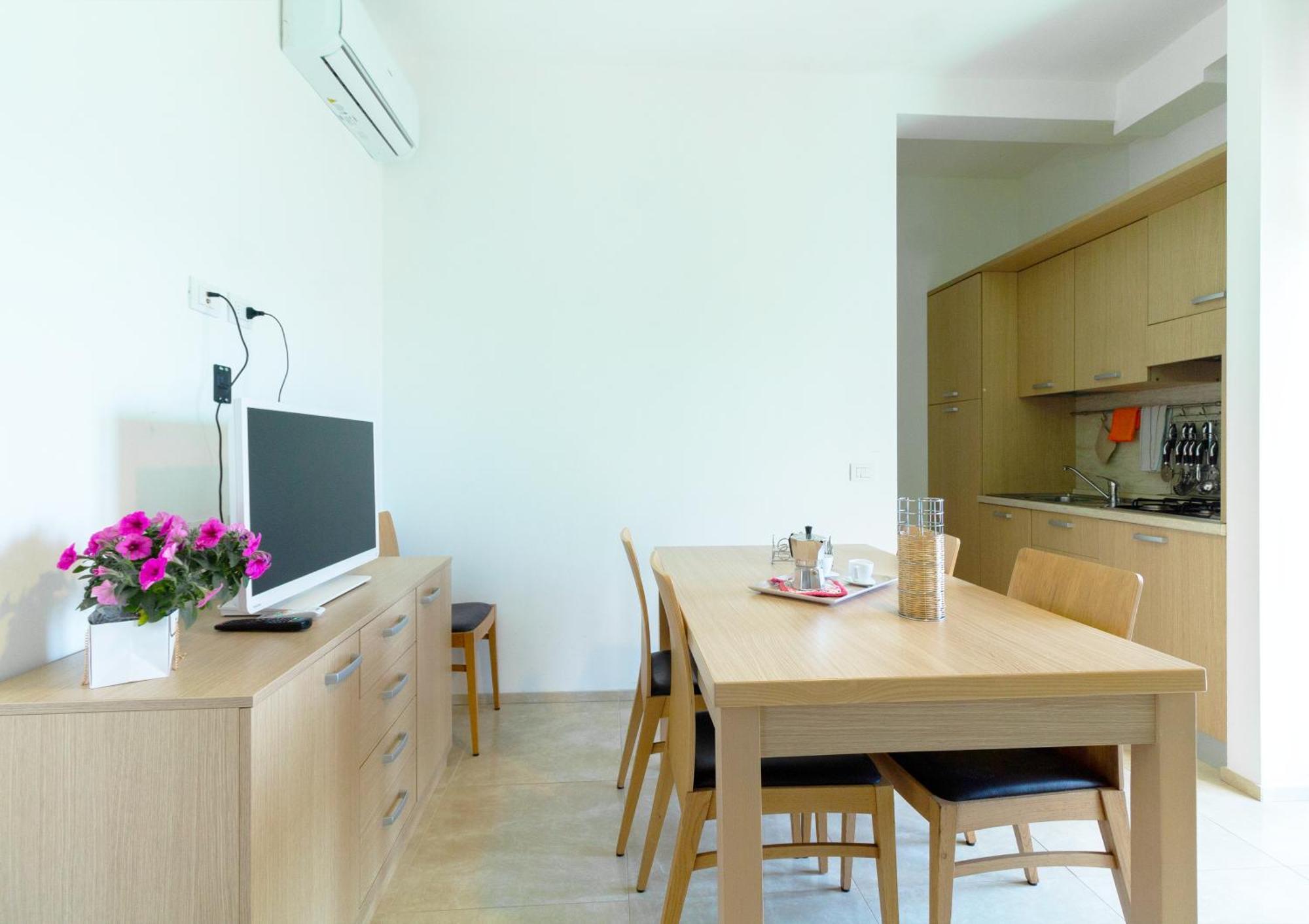 Iria Residence Torre dell'Orso Exterior foto