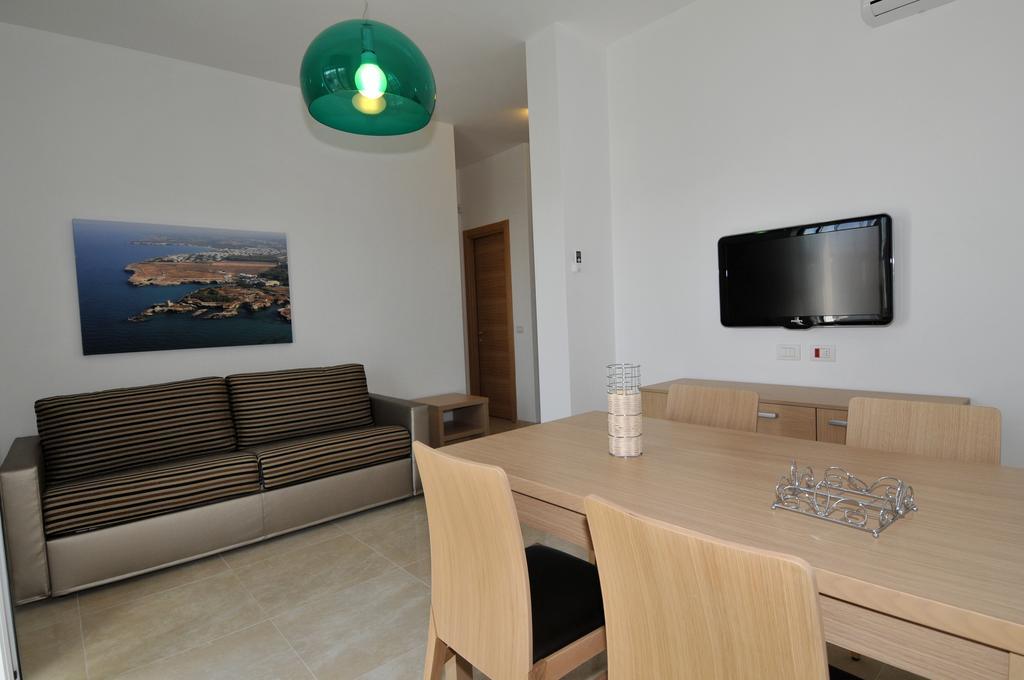 Iria Residence Torre dell'Orso Exterior foto